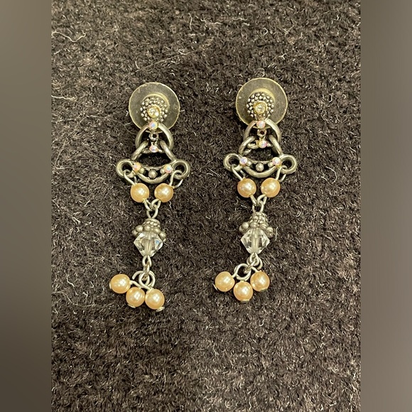 Jewelry - 2.5” DANGLE SILVER & PEARL CHANDELIER EARRINGS